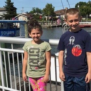 Meet your Posher, Carolina